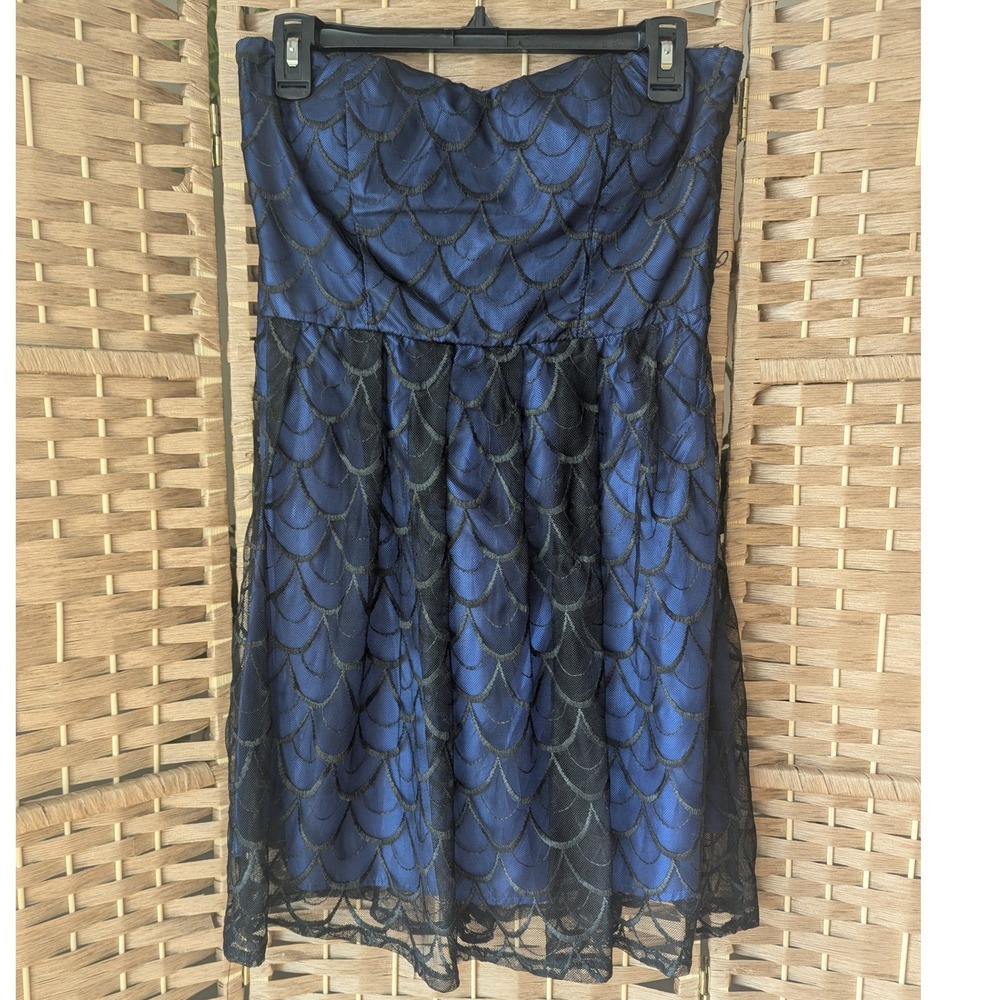 As U Wish‎ Strapless Mini Dress Blue Black Scalloped Lace Sweetheart Sz 7 Formal